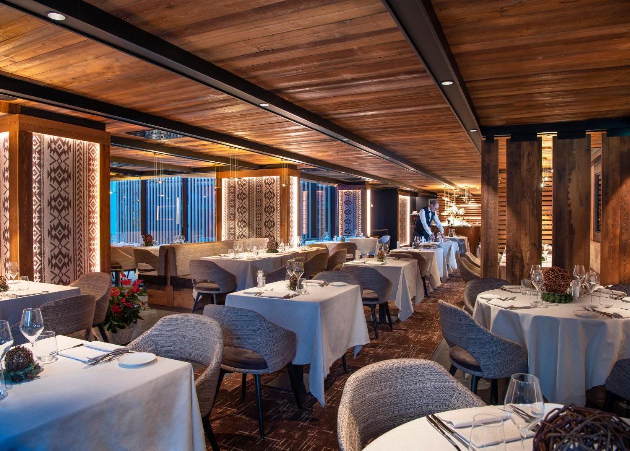 Le Massif Hotel & Lodge Courmayeur The Leading Hotels Of The World Exterior photo