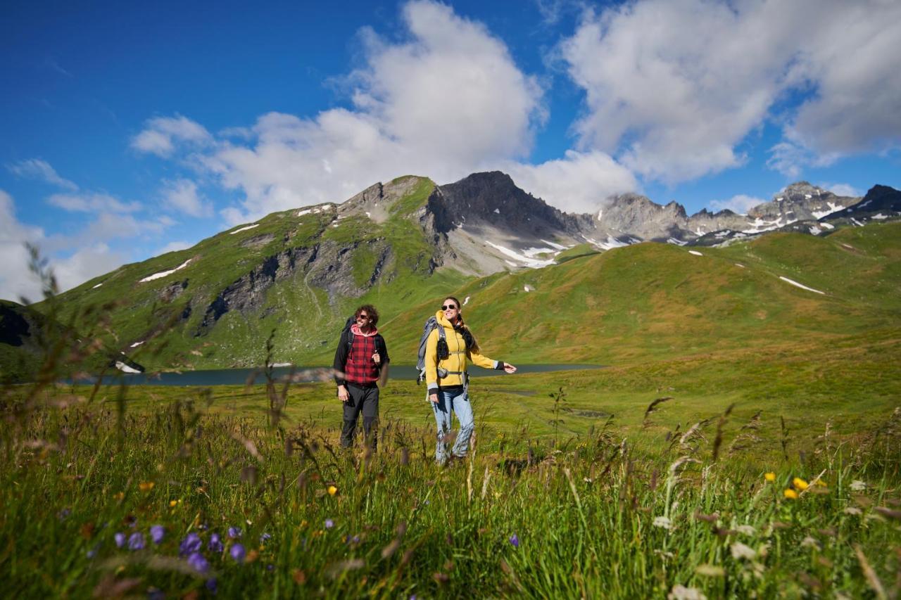 Le Massif Hotel & Lodge Courmayeur The Leading Hotels Of The World Exterior photo