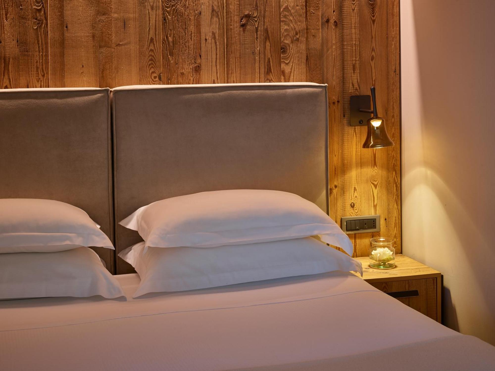 Le Massif Hotel & Lodge Courmayeur The Leading Hotels Of The World Exterior photo