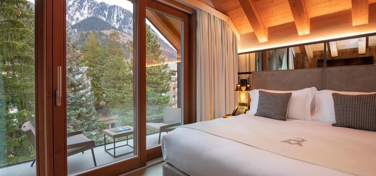 Le Massif Hotel & Lodge Courmayeur The Leading Hotels Of The World Exterior photo