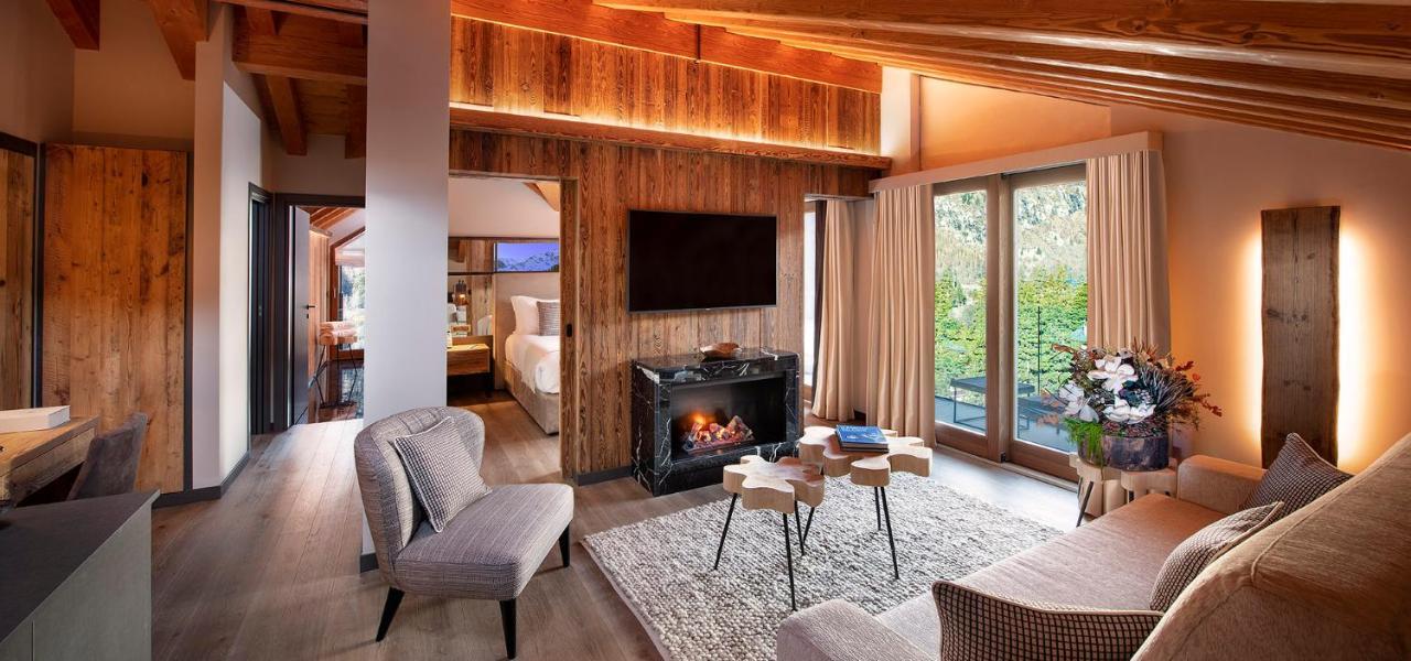 Le Massif Hotel & Lodge Courmayeur The Leading Hotels Of The World Exterior photo